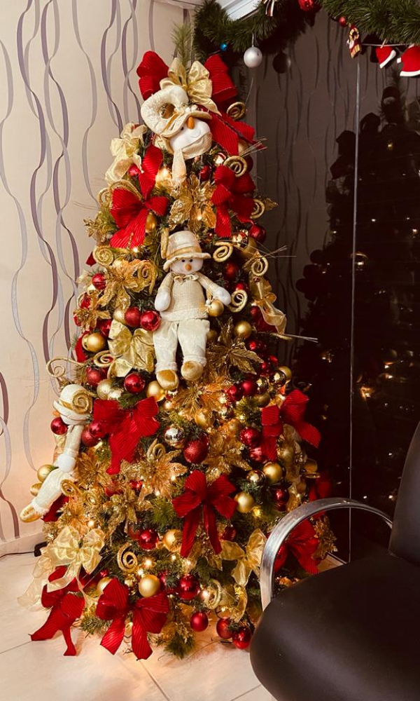 Arvore-de-natal-vermelha (3)